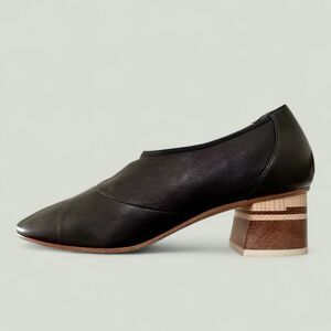 Coclico Euclid Pump Shoes Black Leather Made in Spain Size 37 (Woman’s US 6.5-7)